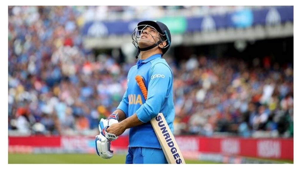 Dhoni joins Indian cricket team